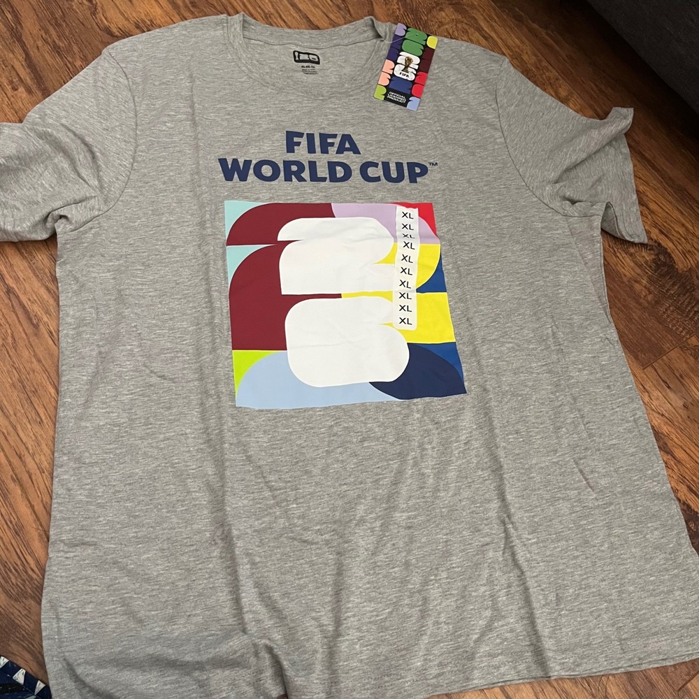 New FIFA Official World Cup 26 Men's Gray T-Shirt XL Soft